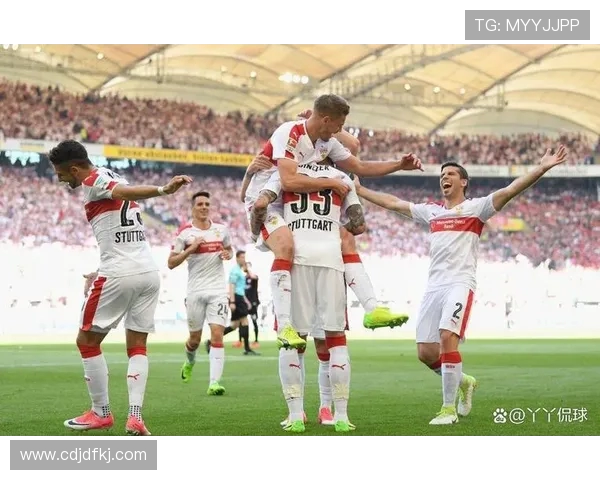 前进之鹰与特的激烈对决展现出无与伦比的竞技精神与团队合作 前进之鹰与特的激烈对决展现出无与伦比的竞技精神与团队合作