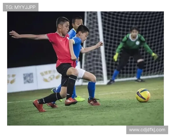 尤文图斯与瓦伦西亚激战正酣谁将赢得这场欧战巅峰对决