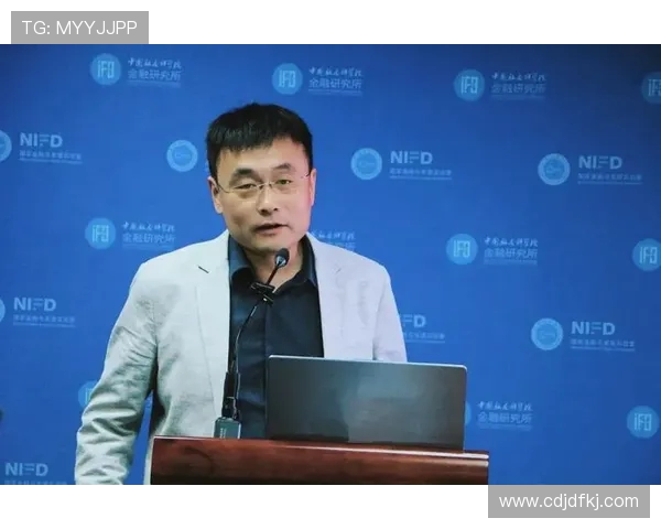 张宁:从普通学子到科技先锋的成长之路与人生哲学探讨 张宁:从普通学子到科技先锋的成长之路与人生哲学探讨