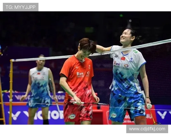 李汶妹郑雨携手出战争夺羽毛球赛场荣耀与胜利