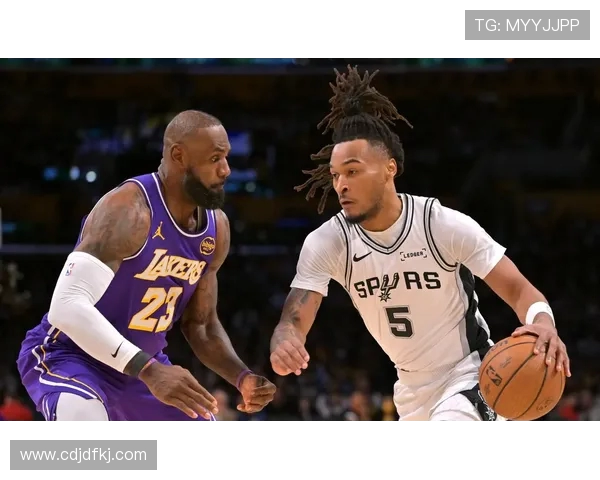 湖人对决马刺精彩直播回顾分析全场亮点与球员表现一览