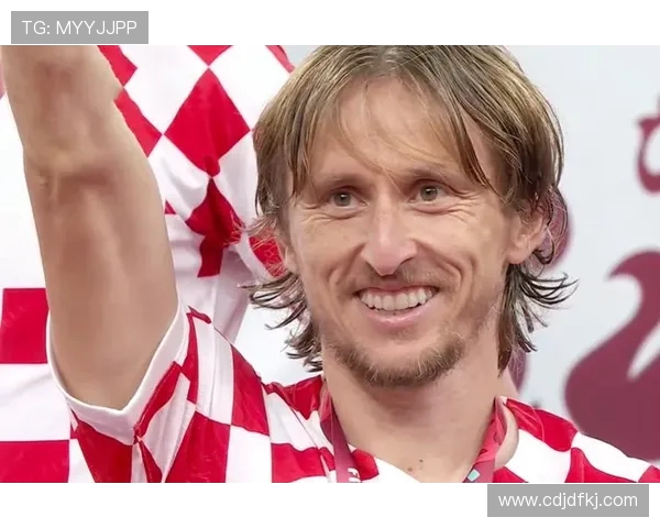 莫德里奇：足球场上的魔法师如何影响比赛与球队的未来发展