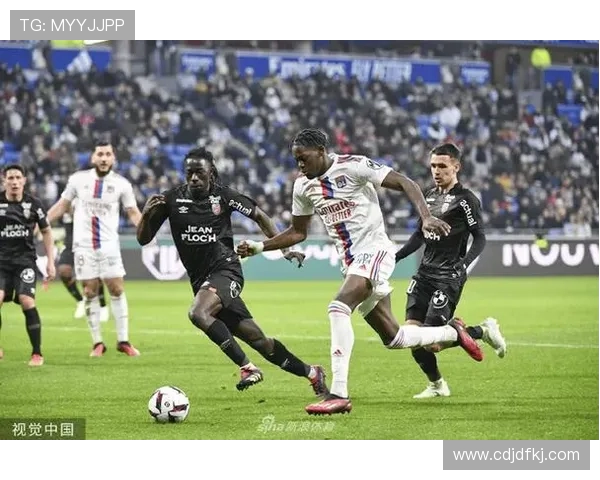 里昂对阵里尔精彩赛事直播全程回顾与分析
