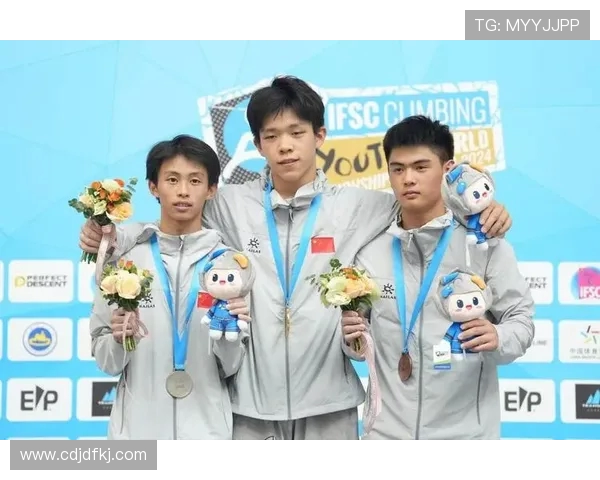 成都攀岩队的节奏分析与表现反思探讨攀岩运动的未来发展方向 成都攀岩队的节奏分析与表现反思探讨攀岩运动的未来发展方向