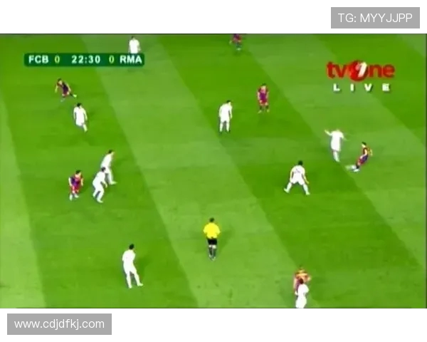 上海足球队进攻战术深度解析与未来发展展望