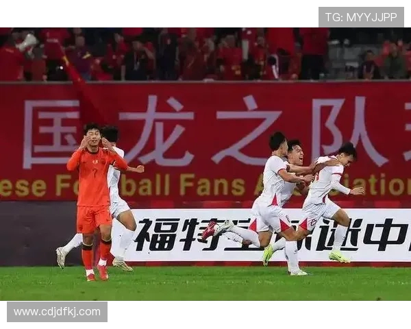 北京足球队的节奏变革引发热议球迷期待新风貌与战术创新 北京足球队的节奏变革引发热议球迷期待新风貌与战术创新