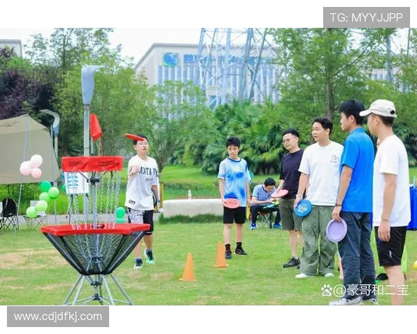 成都飞盘队引领热潮探索飞盘运动的节奏与变革之路